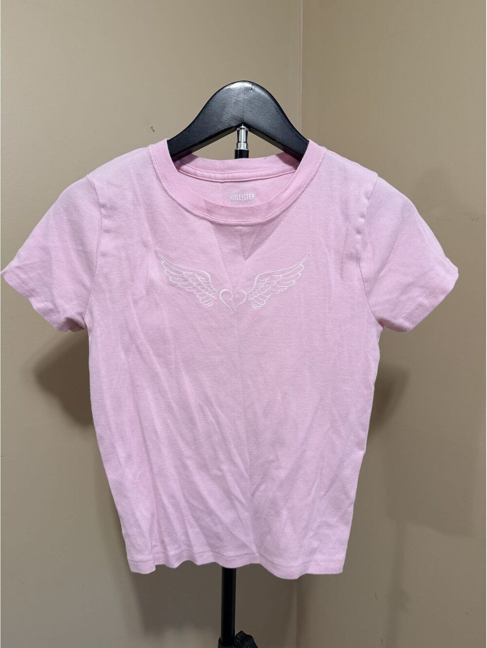 Hollister Pink Wings Heart Graphic Tee Size S